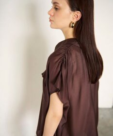 GRACE CONTINENTAL ギャザーシャツ