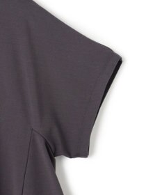 UNFILO 【一部店舗限定カラー】BEAUTY FORM-T フレアTシャツ