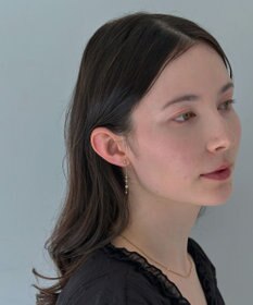 Phoebe 【金属アレルギー対応】【痛くないシリーズ】ドリッピングパールライトフィットイヤリング　シャンパンゴールド