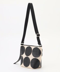 Y'SACCS サークルパッチショルダーバッグ