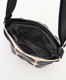 Y'SACCS サークルパッチショルダーバッグ