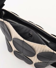 Y'SACCS サークルパッチショルダーバッグ