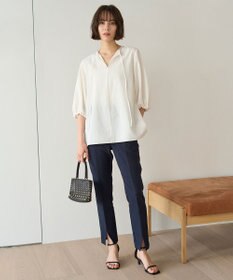 UNFILO 【洗える】シアーサッカーボリュームスリーブブラウス