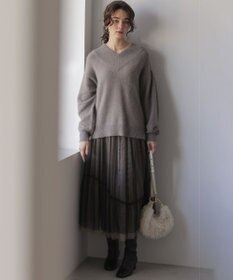 組曲 S フラッフィーファーＶネック ニット
