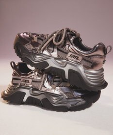 STEVE MADDEN KINGDOM ボリュームソールダブルレースアップスニーカー