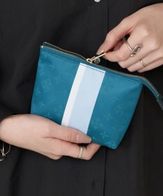 russet ラインプリントポーチ S(Z-227)