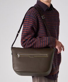 Paul Smith ロゴエンボス ショルダーバッグ
