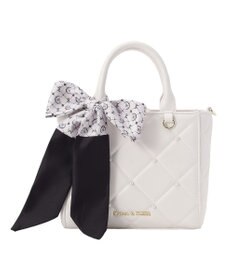 Maison de FLEUR スカーフ付きパールキルティングトートバッグ
