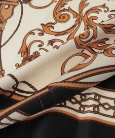 Green Parks ・ベルトタッセルスカーフ　９０×９０