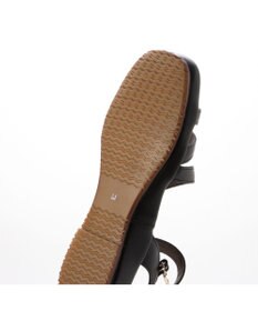 ing <ing>【サスティナブル】レザーストラップサンダル