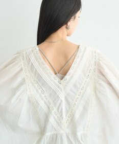 earth music&ecology 【WEB・一部店舗限定】【綿100％】レース＆ピンタックポンチョ