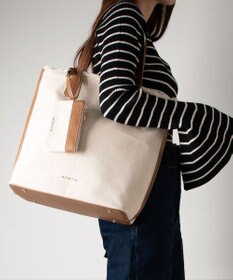 LA BAGAGERIE 【MONICA】A4フリンジキャンバストート