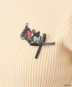 earth music&ecology Ｄｉｓｎｅｙ／フィガロ刺繍袖フェザーニット