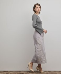 GRACE CONTINENTAL エンブロイダリータイトスカート