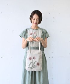 AND WOOL ポピー押し花刺繍バッグ