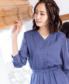 Tiaclasse L 【洗える】スタイルアップも叶うヴィンテージサテンワンピース