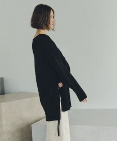 YECCA VECCA Vネックドロストデザインニット