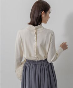 組曲 【前後着用可 / 加藤ローサさん着用】スムースストレッチタートル ニット