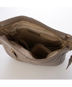 UNBILLION アトランタ ATLANTA / 牛革縦ファスナーショルダー