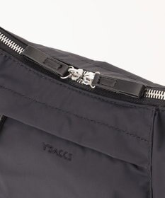 Y'SACCS カーゴポケット　ショルダーバッグ