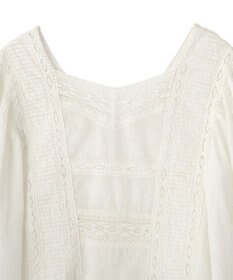 earth music&ecology 【WEB・一部店舗限定】【綿100％】レース＆ピンタックポンチョ