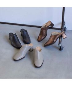 MODE ET JACOMO <D'ICI>アシンメトリーチャンキーヒールミュール