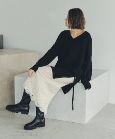 YECCA VECCA Vネックドロストデザインニット