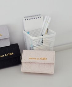 Maison de FLEUR モノグラムカードケース
