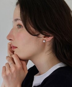 Phoebe トゥウィンクルフレームパールピアス　シルバー/一粒
