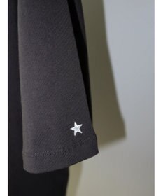 AMERICAN HOLIC ロゴカットプルオーバー／ＣＯＮＶＥＲＳＥ