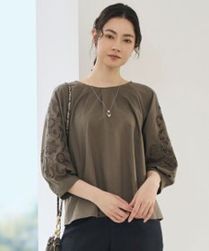 自由区 【SHIHOさん着用】エンブロイダリーブロードパフスリーブ ブラウス