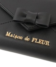 Maison de FLEUR レター型ウォレット