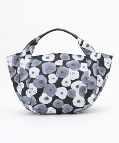 Y'SACCS 総柄プリントトートバッグ