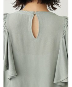 Green Parks ・Ｐｅｔｉｔ　Ｆｌｅｕｒ　ラッフルショルダーブラウス
