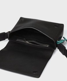 Paul Smith クリーンレザー ショルダーバッグ