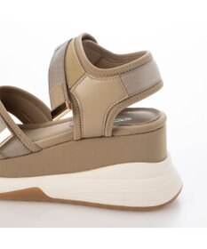 ing <ing>厚底スポーツサンダル