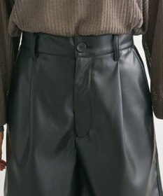 Green Parks レザーショートパンツ