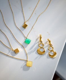 ANY SIS オーバルラウンド イヤリング