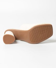 gaimo 【GAIMO/ガイモ】Vカットスクエアヒールサンダル