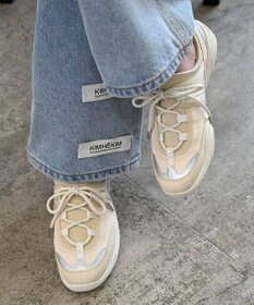 APOM 晴雨兼用　ウォーターレジストレースアップスニーカー