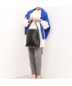 UNBILLION カシュカシュ cachecache / アシンメトリーバックル付きホーボーバッグ