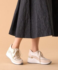 Dominic3 ヒールアップ グリッタートリム サイドジップスニーカー