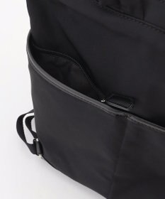 Y'SACCS アシメファスナーポケットリュック