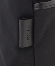 Y'SACCS アシメファスナーポケットリュック