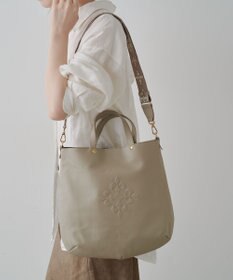 russet スリム2WAYトートバッグ <エンボスモノグラム>(CE-1611)