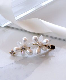 Tiaclasse パールフラワーヘアクリップ