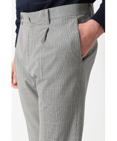 DAKS ストレッチテーパードパンツ