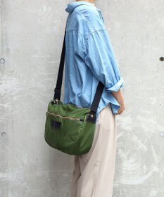 FOLNA RD ユニセックスナイロン ショルダー L-SIZE