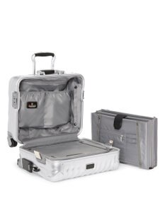 TUMI 19 DEGREE ALUMINUM コンパクト キャリーオン スーツケース（機内持ち込みサイズ）