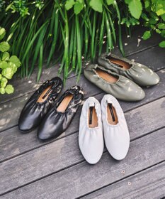 KASHIYAMA ソフトギャザーフラットシューズ